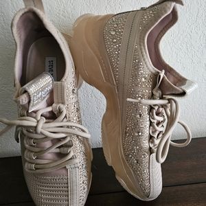 Steve Madden Maxima rhinestone casual sneaker.  Tan.  10M. NWOT